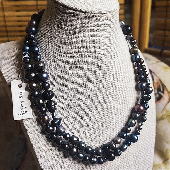 Iris & Lily Peacock Freshwater Pearls Blue Gray Purple Long Strand Necklace NWT - Picture 3 of 10